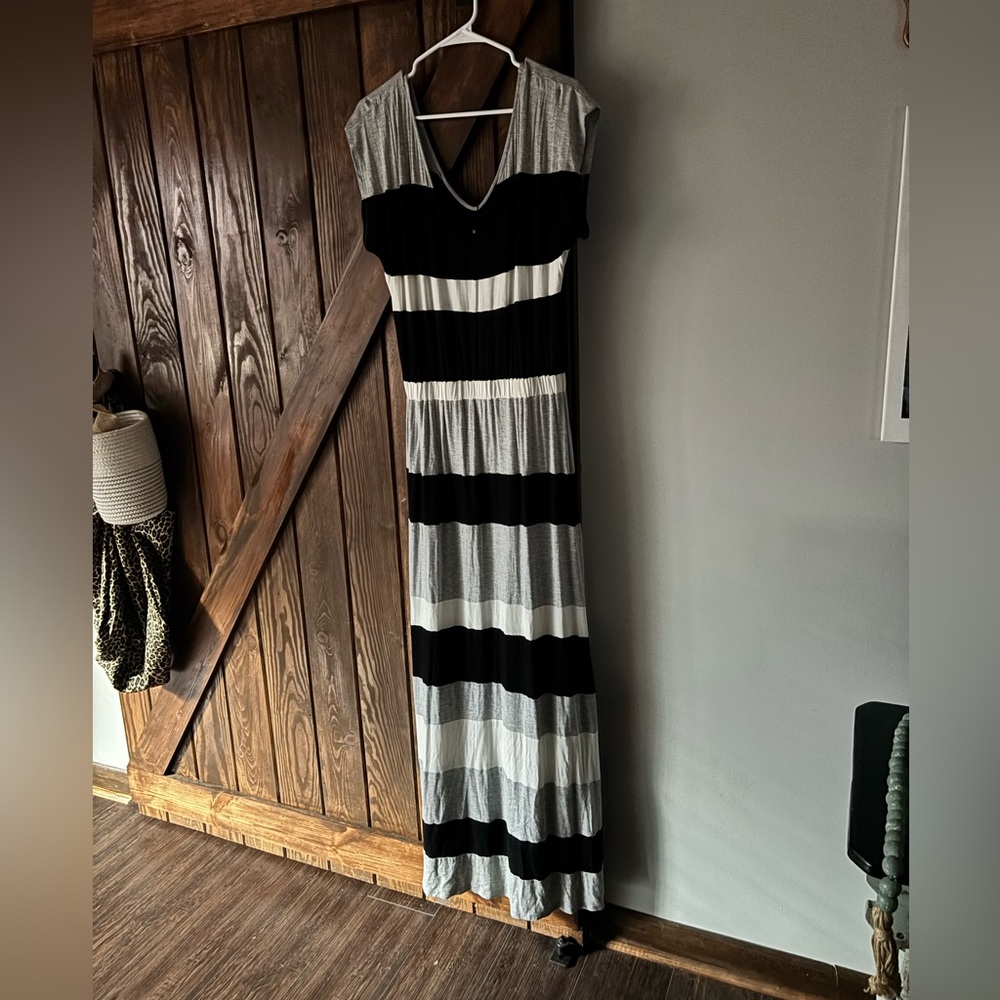 Mossimo Supply Co. Black and Gray Striped Maxi Dress
